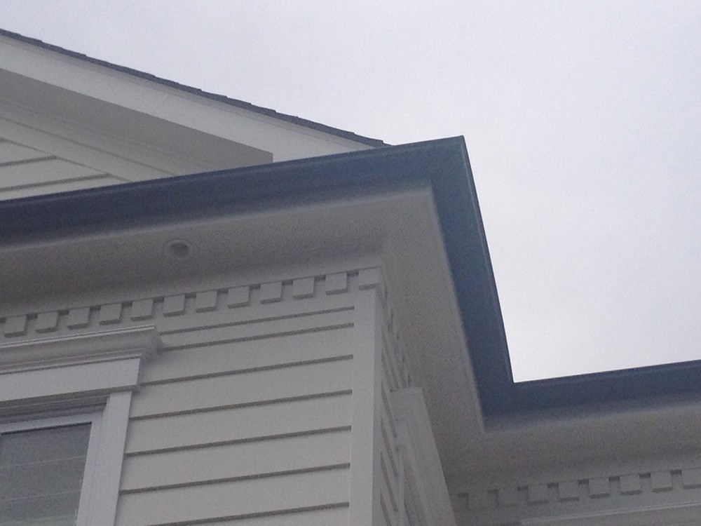 Dentil style molding - Strong Shield